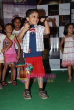 at Liliput kids fashion show in Oberoi mall on 16th May 2010 (29).JPG